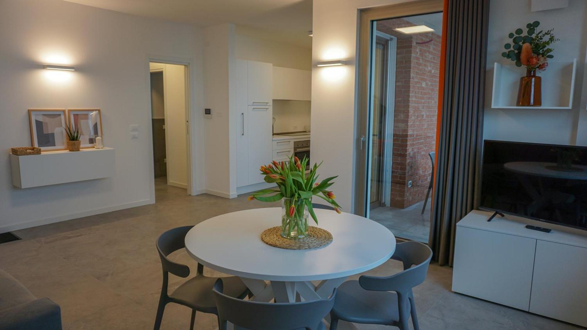 Sirmio Apartments - Darsena Stay Сирмионе Екстериор снимка
