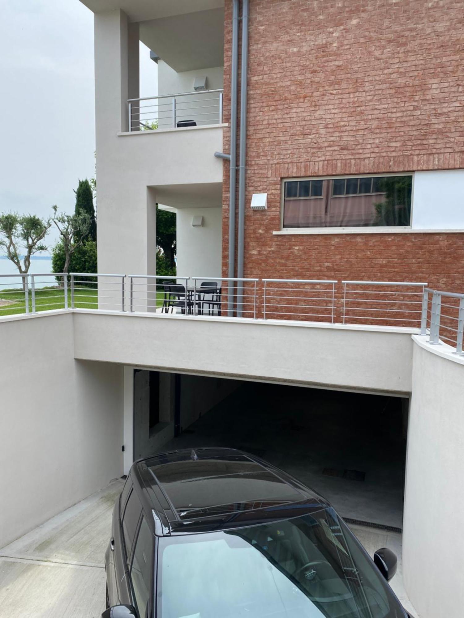 Sirmio Apartments - Darsena Stay Сирмионе Екстериор снимка